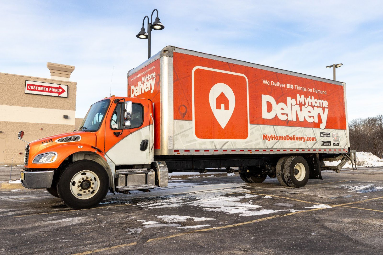 What Is White-Glove Delivery? The Easiest Way to Get Big and Bulky Items Delivered Safely